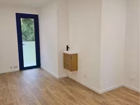 salle professionnelle 16 m² – cabinet paramédical – melgven