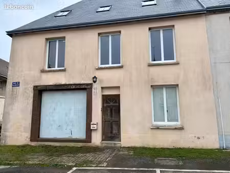 vends ensemble habitation et ancien salon de coiffure banlieue de chartres