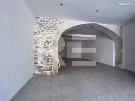 local commercial 63 m²