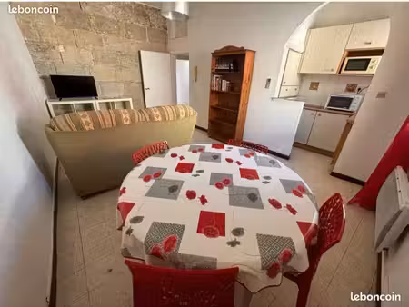 à saisir maison de ville 2 pièces  plein centre ville  aucun travaux à faire  libre de sui