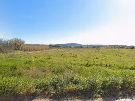 terrain 266 m² remoulins