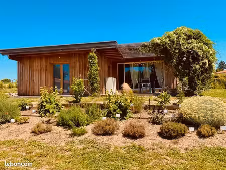 agréable maison en bois meublée à louer