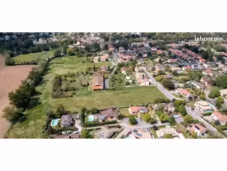 terrain 617 m² labege
