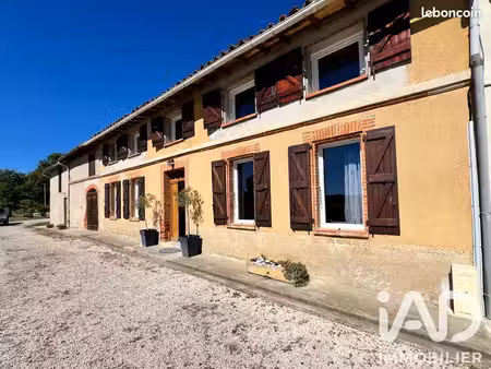 maison 5 pièces 212 m²