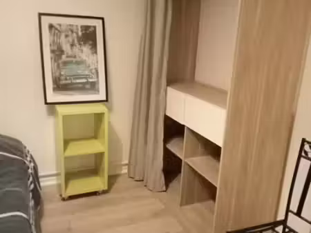 chambre meublee