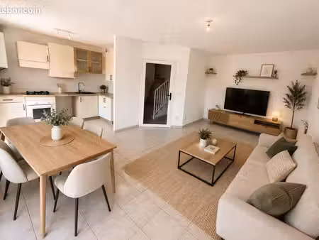 jacou – duplex t3 de 61 m2 avec jardin 32 m2 – 2 terrasses – garage 23 m2