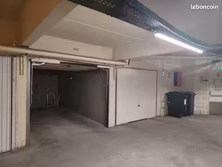 garage en sous sol résidence le capricorne