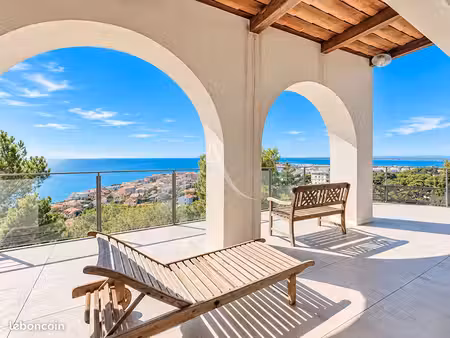 propriété 8 pièces 230 m²