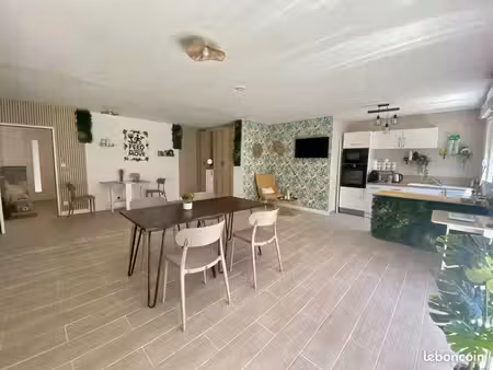 local professionnel meublé de 40 m² – saint-chaptes