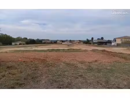 terrain 440 m² alignan du vent