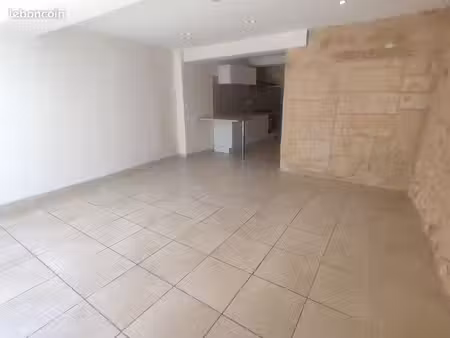 maison t4 libre à branne