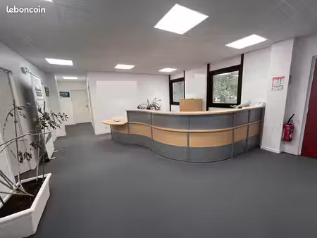 bureaux 229 m² gouesnou