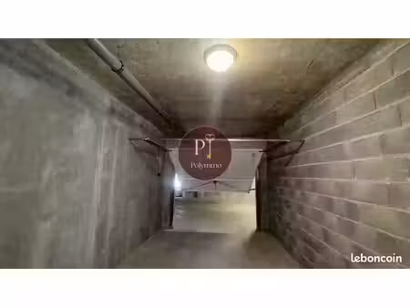 parking/box 16 m² lans en vercors