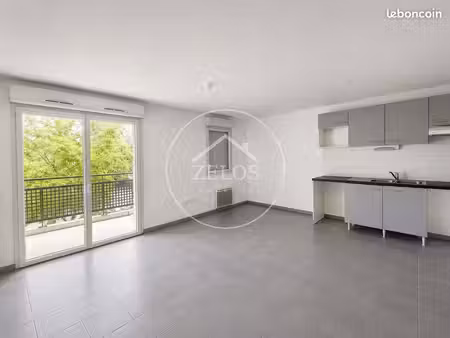 appartement 3 pièces 63 m²