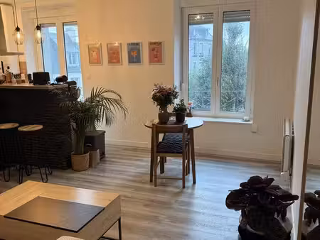 a louer t2 rénové – lumineux – brest centre  quartier saint michel
