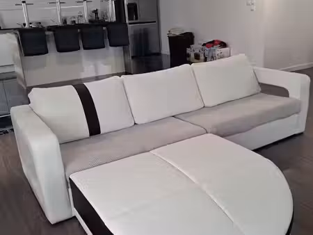 bâtiments avec deux abitations