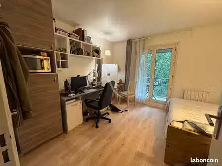 studio 1 pièce 17 m²