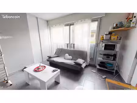 location t1 non meublé