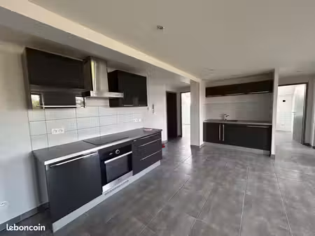 loue appartement t3 avec garage
