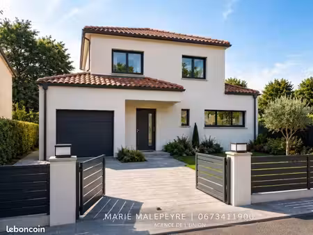 projet de construction à gratentour : maison contemporaine de 105 m² sur 547 m²