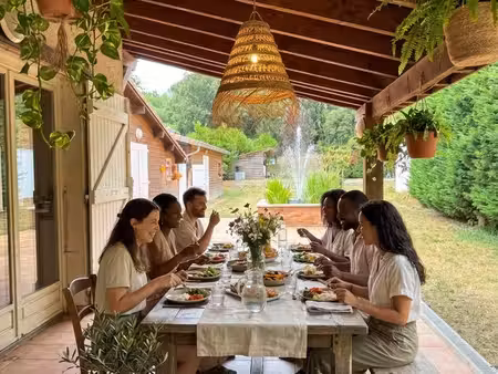 maison de charme dans le centre ville de pibrac avec terrasse xxl