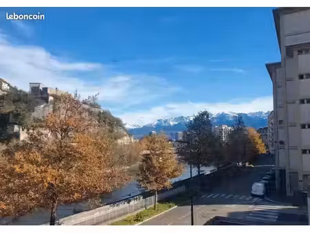 grand t2 de 53m2 - sans vis à vis  loggia et cave