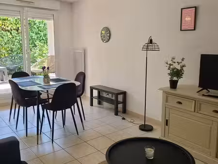 bel appartement t3 avec piscine