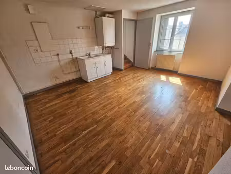t2 36m² centre ville à raffraichir