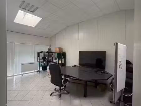 a louer locaux/bureaux