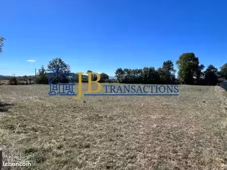 terrain 4088 m² lissac