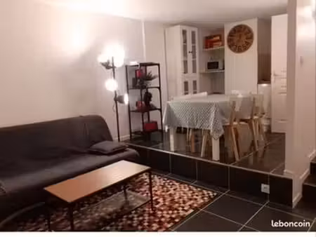 appartement t3 48 m2   2 chambres à côté du lac
