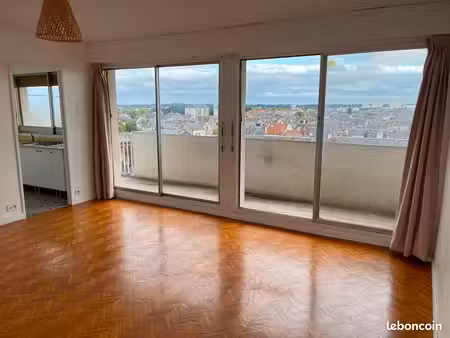 tours gare / boulevard heurteloup – grand t1 de 36 m² avec balcon  cave et vue dégagée