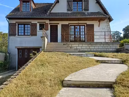 maison 8 pièces 165m2 - terrain de 1125m2 + annexes