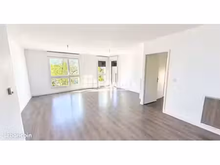 villenave d'ornon - appartement 3 pieces avec terrasse