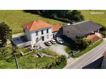 maison de campagne + hangar de 140m²