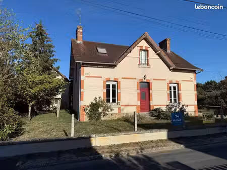 maison 10 pièces 225 m2