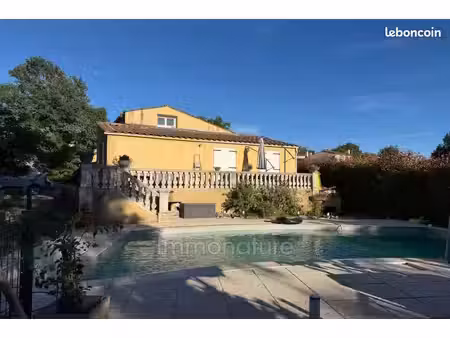 villa 6 pièces 130 m²