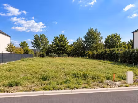terrain à bâtir de 501 m² à jans (44)