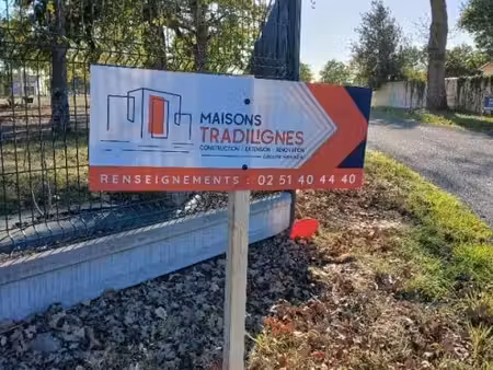 terrain 421 m² paulx