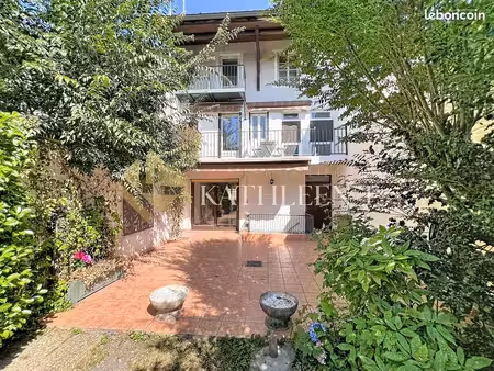 maison 6 pièces 193 m²