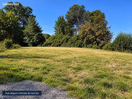 terrain constructible 969 m ² - cadre naturel