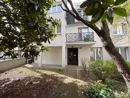 appartement t3- orleans centre proche place dunois