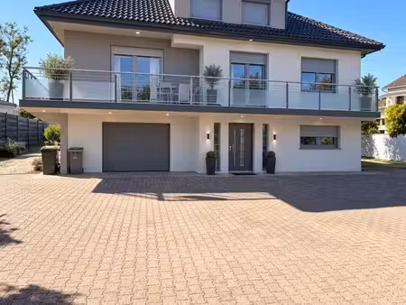 grande maison sur cremieu