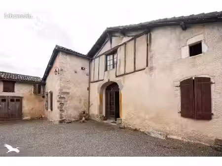 ferme 6 pièces 240 m²
