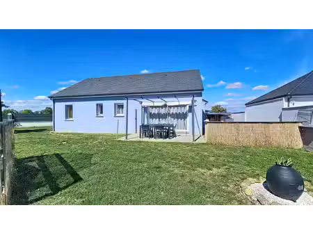 maison plain pied avec double garage à vendre 5 pièces louey (65)