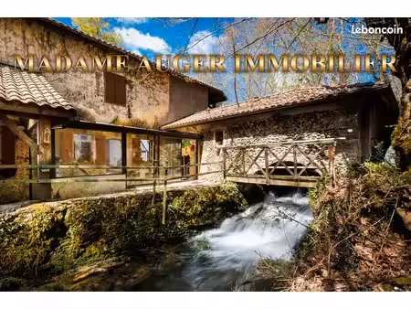 moulin xviième 138m² sur 6 ha de terrain