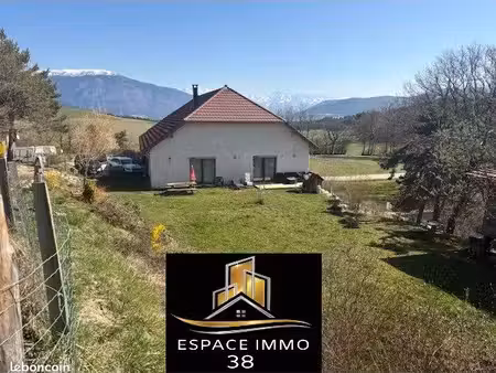 maison 7 pièces 237 m²