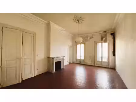 montpellier centre spacieux t3/t4 dernier etage