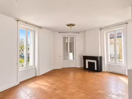 appartement lumineux t3 84m2