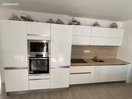 t3 récent 66 m² avec dressing  balcon  parking et cuisine équipée – tours nord – dpe b